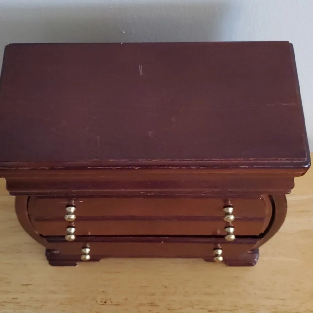 Vintage Cherry 10 x 10